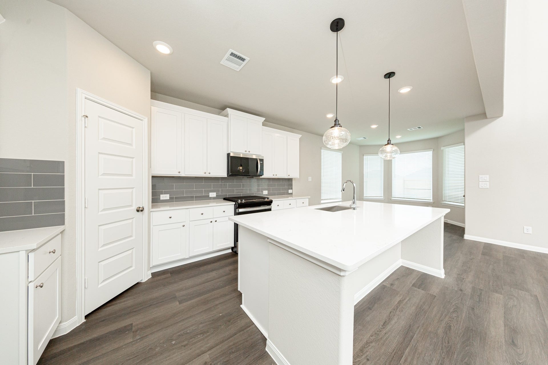 3025 Mustang Grove Way, Brookshire, TX 77423 3025 Mustang Grove Way, Brookshire, TX 77423