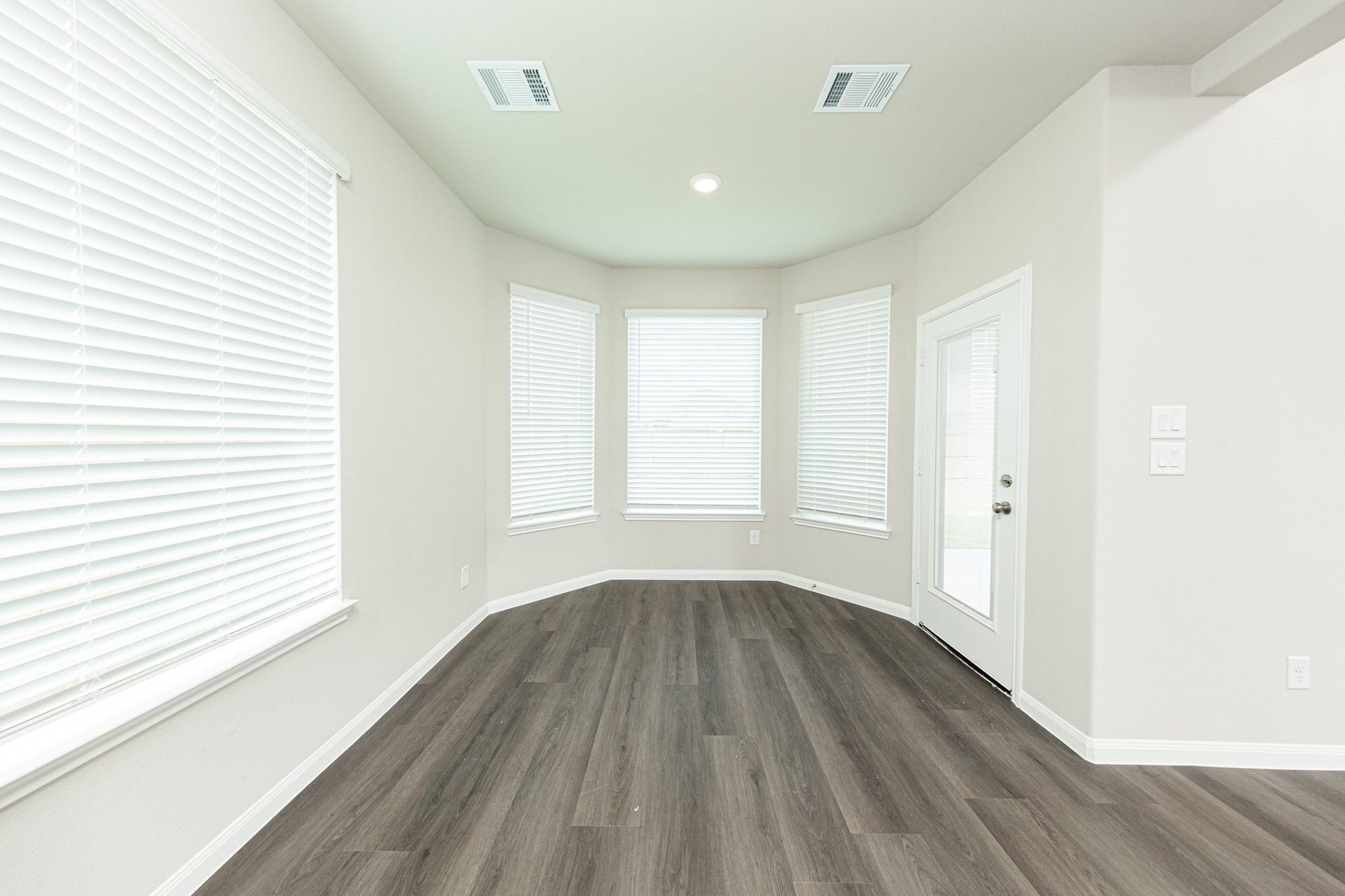 3025 Mustang Grove Way, Brookshire, TX 77423 3025 Mustang Grove Way, Brookshire, TX 77423