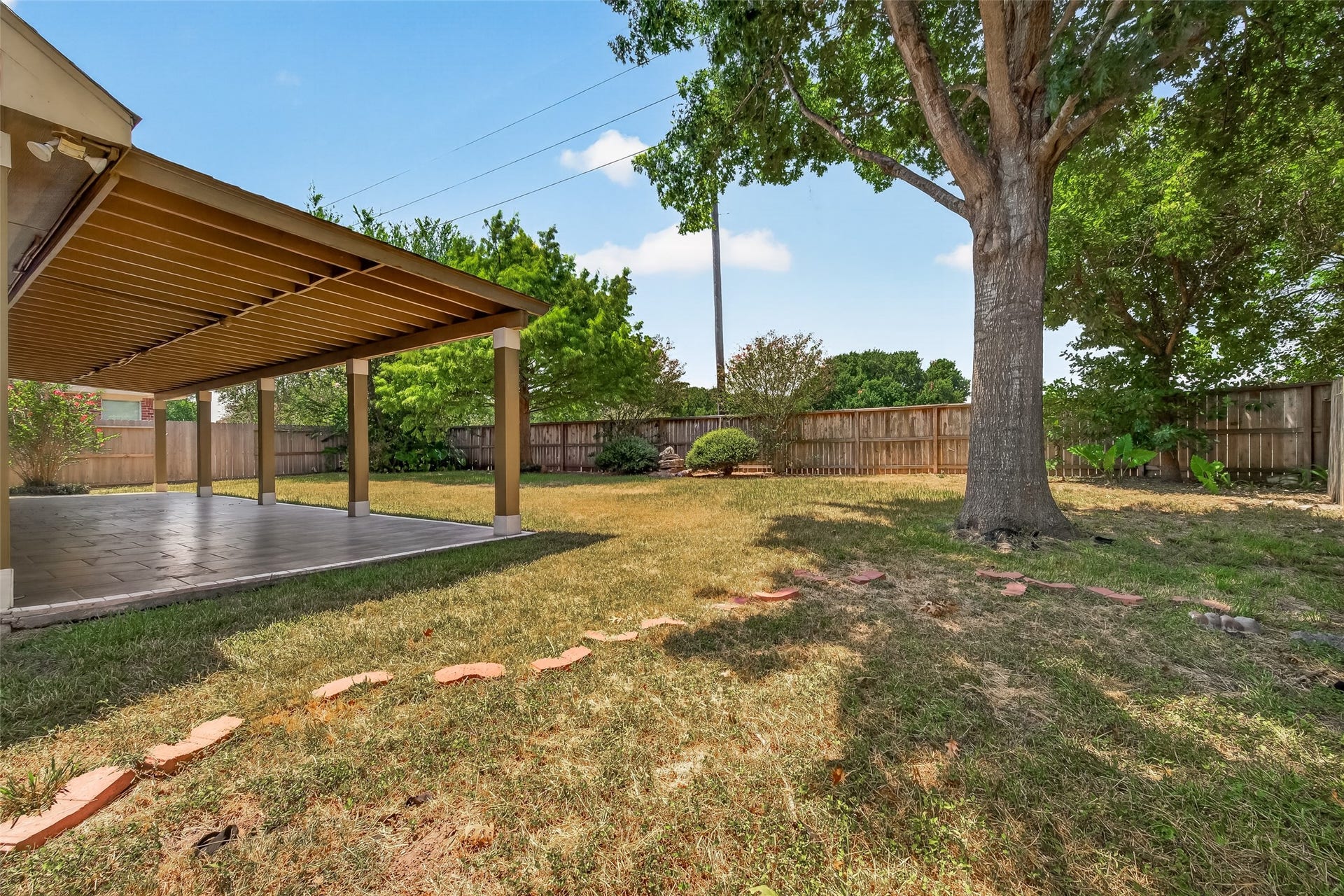 195 Copper Stream Ln, Richmond, TX 77406