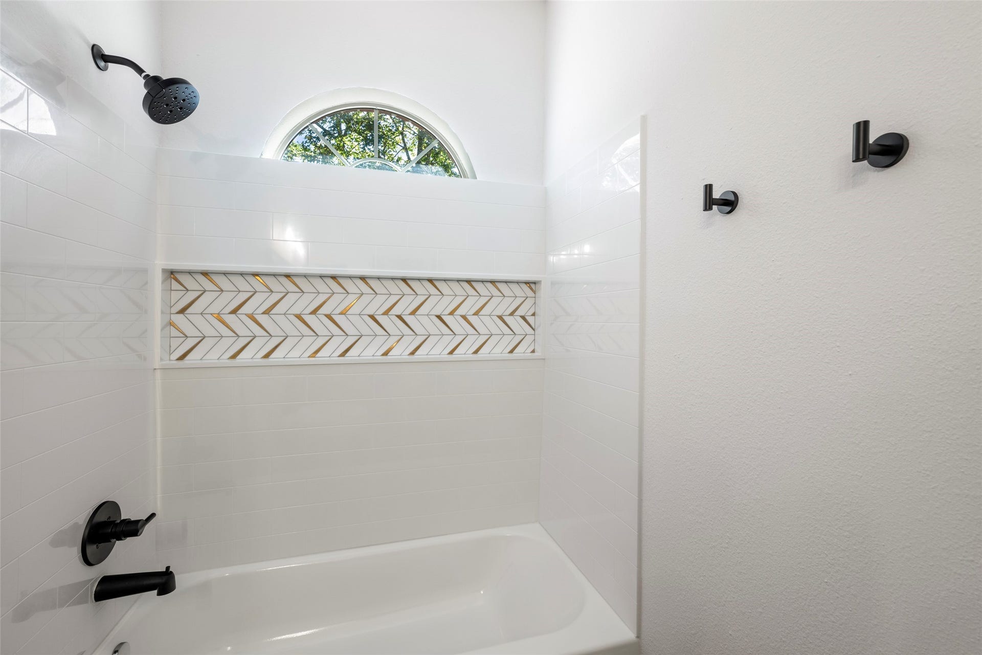 28614 Water Park Way, Spring, TX 77386 Another view of bathroom #2