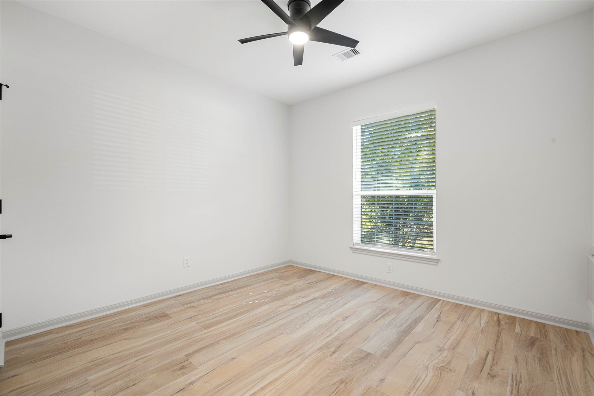 28614 Water Park Way, Spring, TX 77386 Bedroom #2