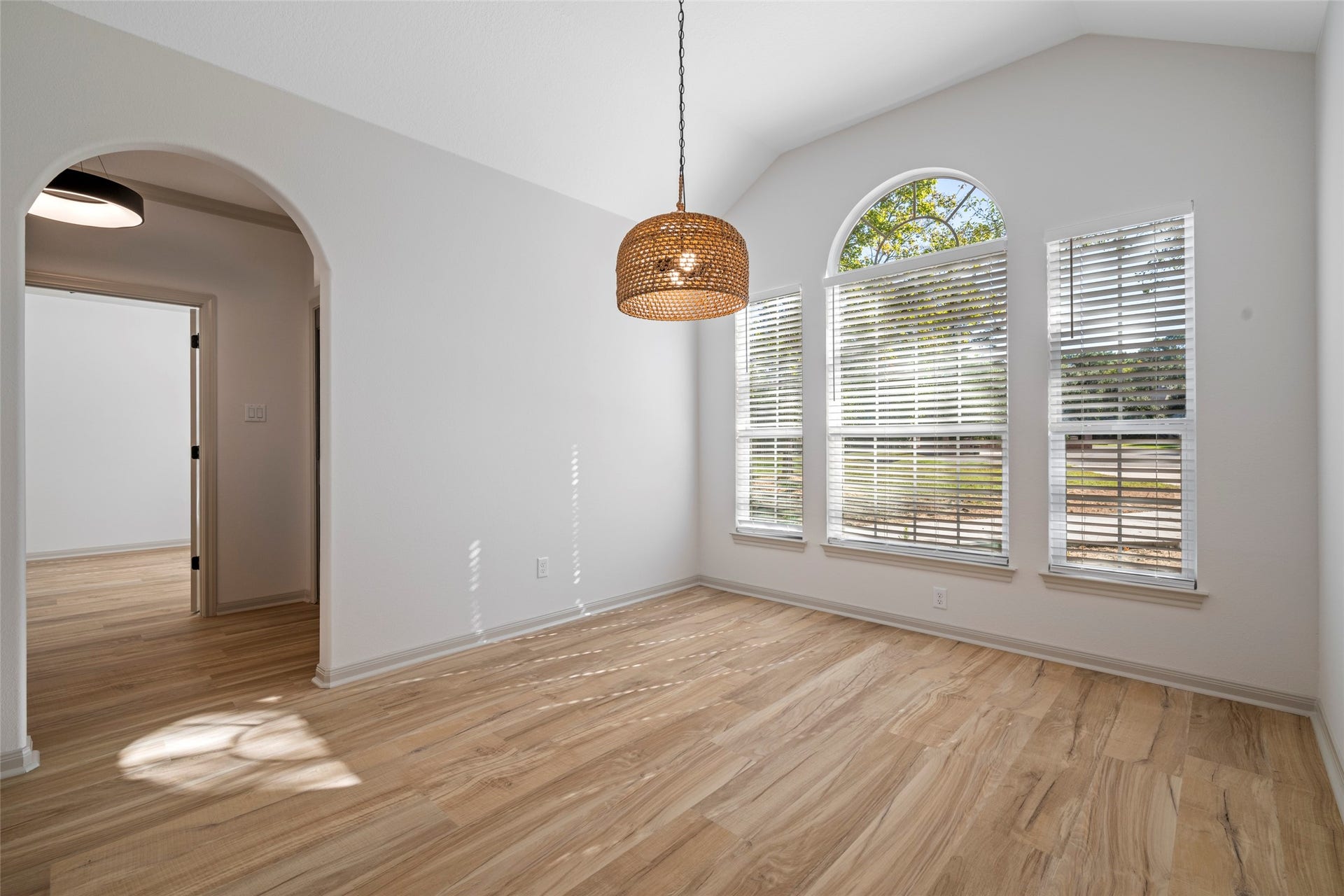 28614 Water Park Way, Spring, TX 77386 Another view of the dining room
