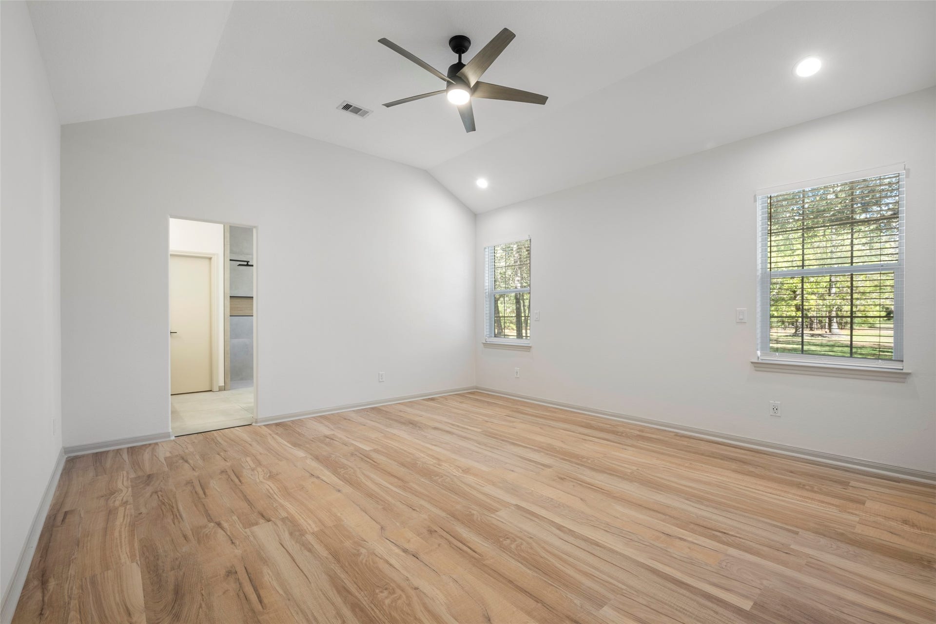 28614 Water Park Way, Spring, TX 77386 Primary bedroom