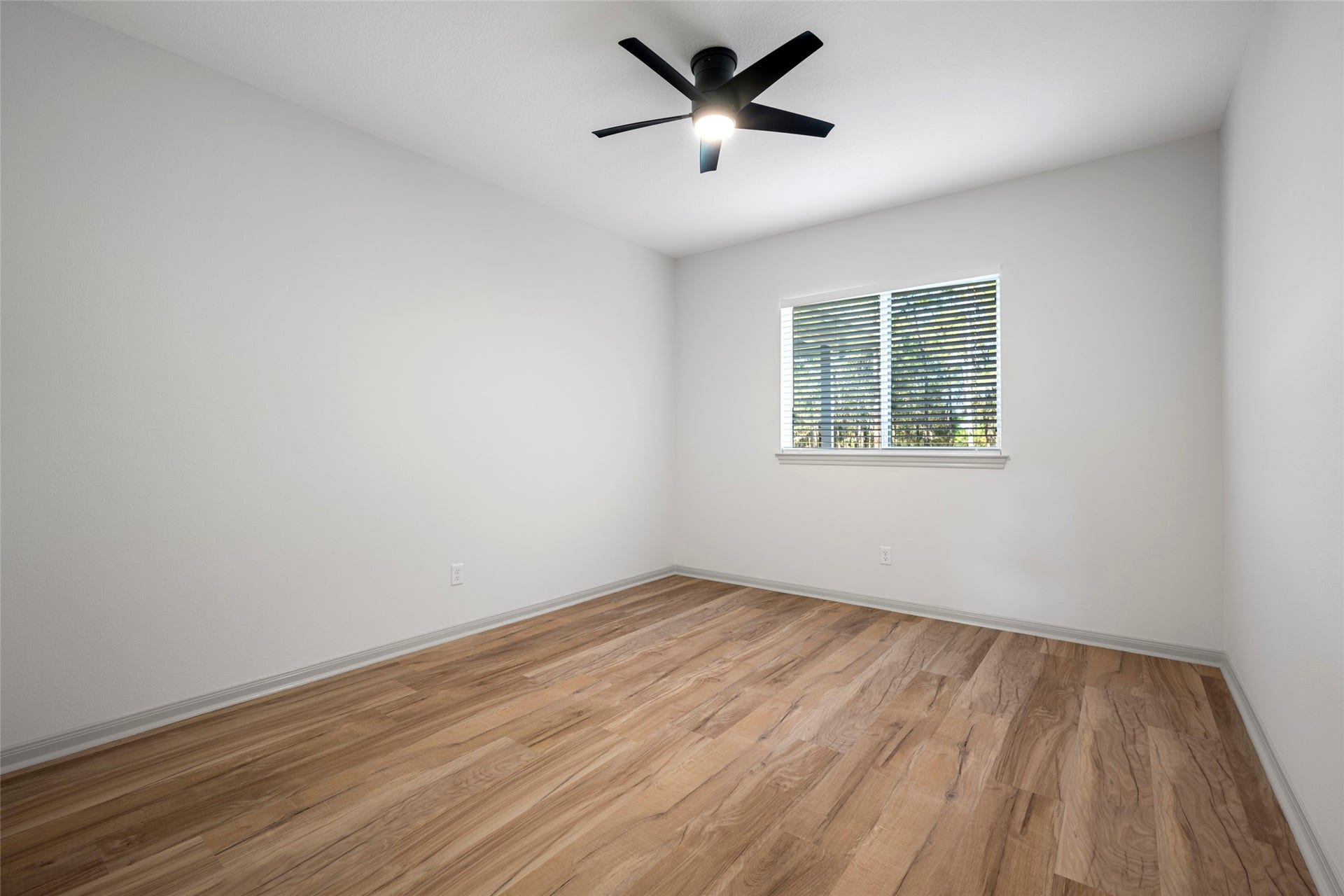 28614 Water Park Way, Spring, TX 77386 Bedroom #1