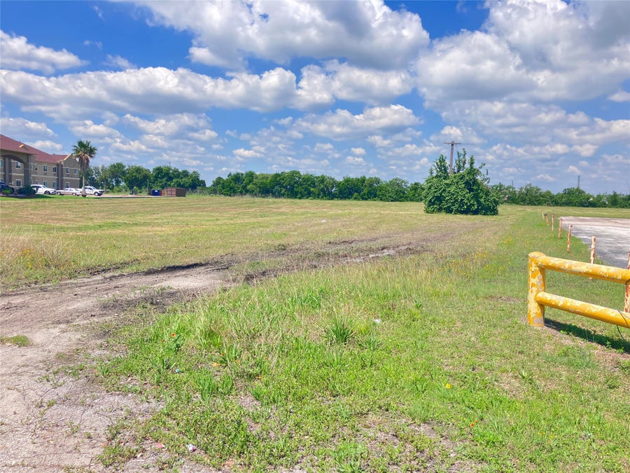 Property photo for 301 SH 146, Texas City, TX