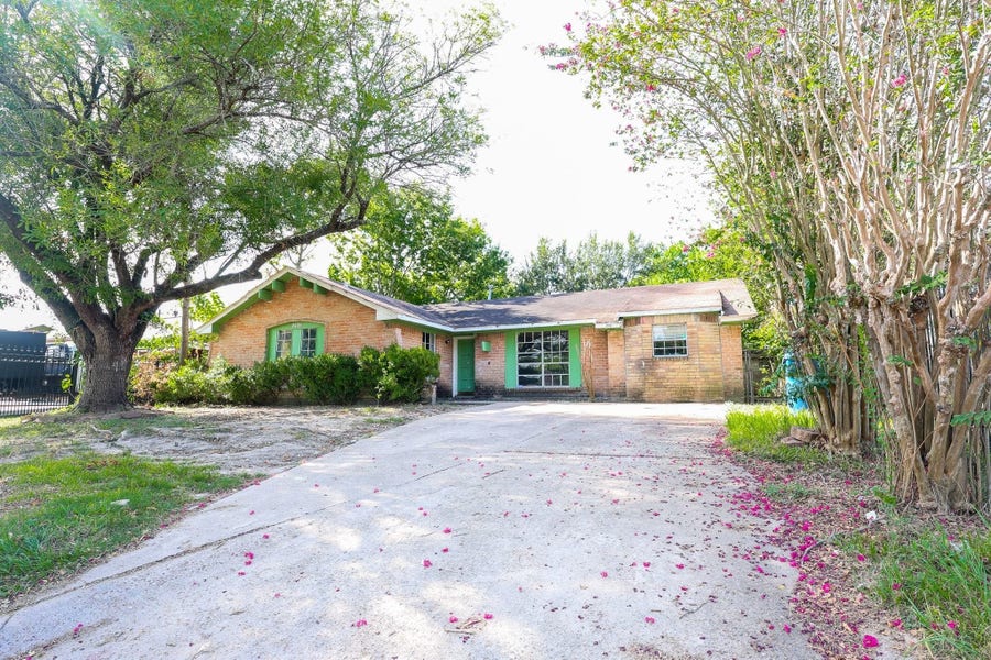 Property photo for 4426 Sandydale Lane, Houston, TX