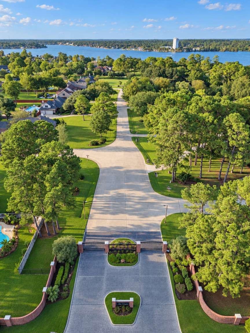 1018 The Cliffs Boulevard, Montgomery, TX 77356 1018 The Cliffs Boulevard, Montgomery, TX 77356