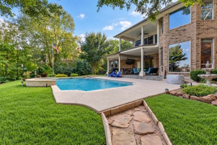 1018 The Cliffs Boulevard, Montgomery, TX 77356 1018 The Cliffs Boulevard, Montgomery, TX 77356