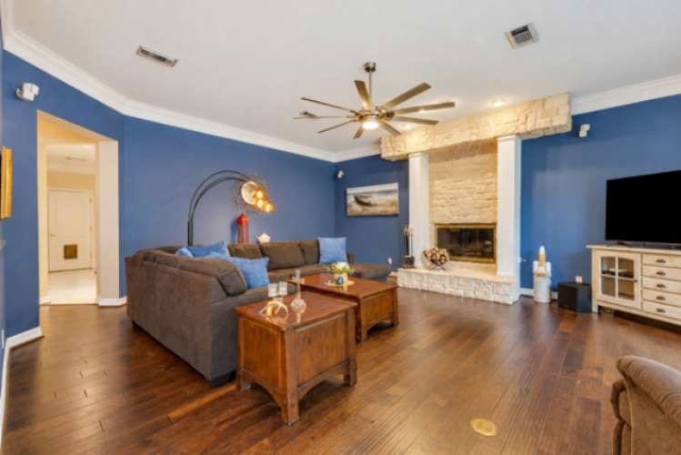 1018 The Cliffs Boulevard, Montgomery, TX 77356 1018 The Cliffs Boulevard, Montgomery, TX 77356