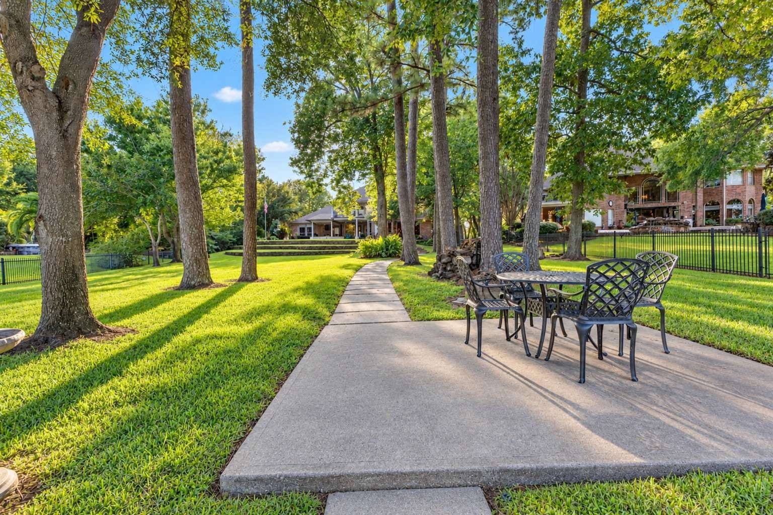 1018 The Cliffs Boulevard, Montgomery, TX 77356 1018 The Cliffs Boulevard, Montgomery, TX 77356