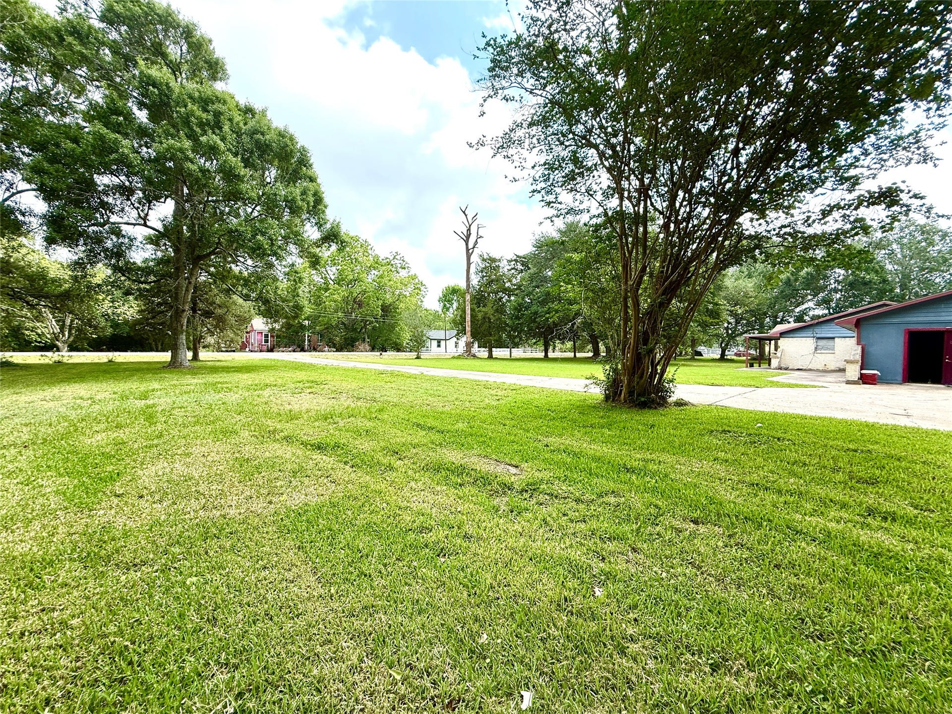 8415 Schiro Road, Hitchcock, TX 77563 8415 Schiro Road, Hitchcock, TX 77563