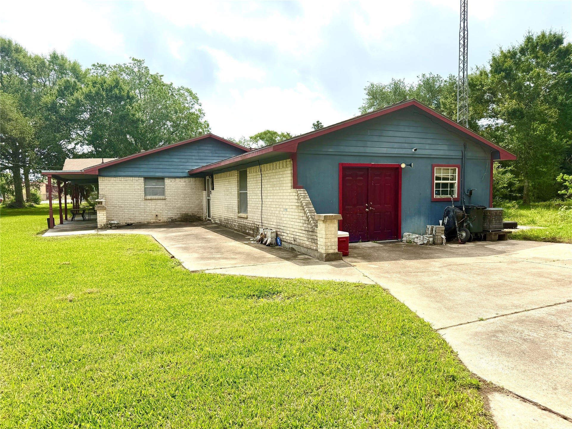 8415 Schiro Road, Hitchcock, TX 77563 8415 Schiro Road, Hitchcock, TX 77563