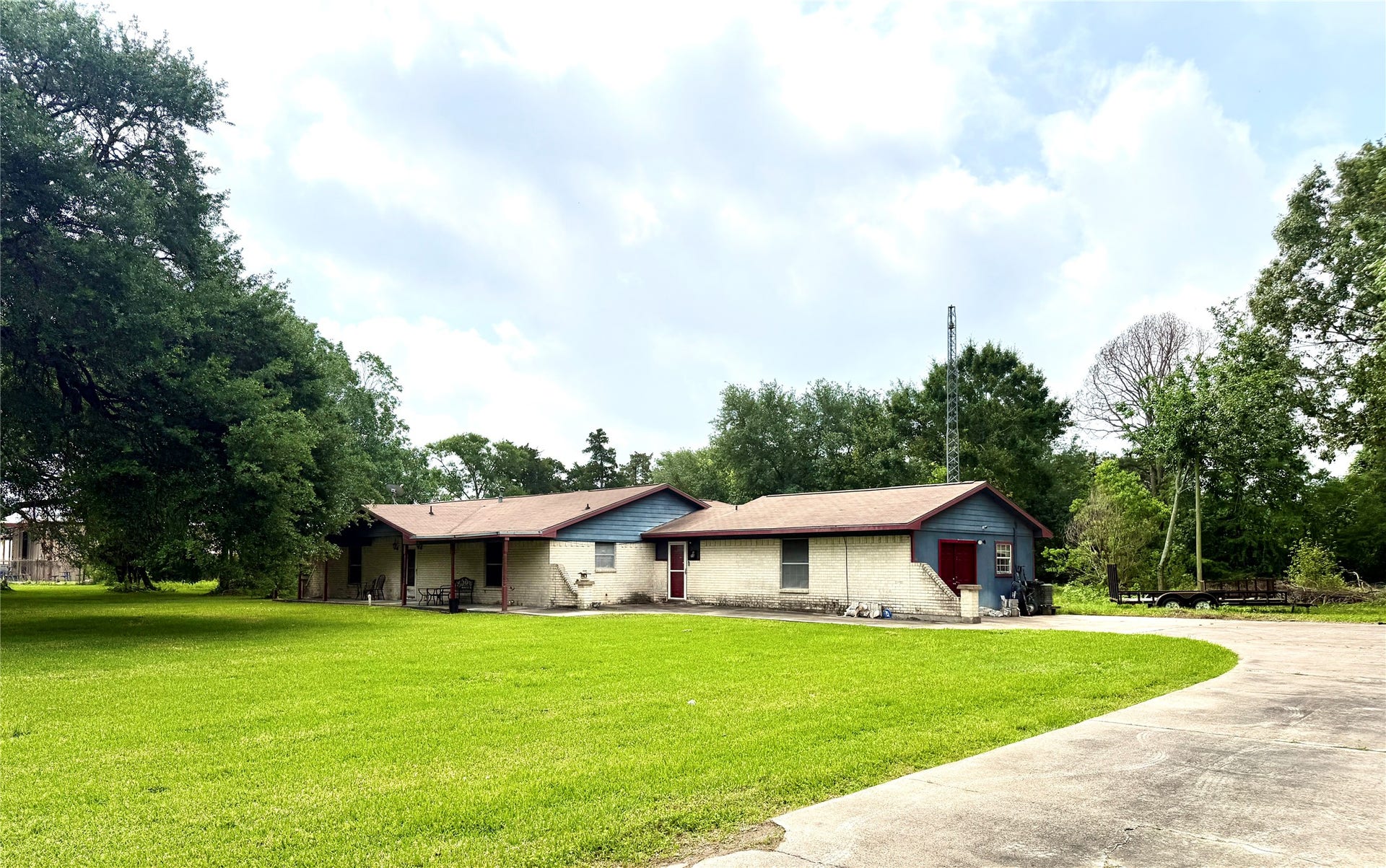 8415 Schiro Road, Hitchcock, TX 77563 8415 Schiro Road, Hitchcock, TX 77563