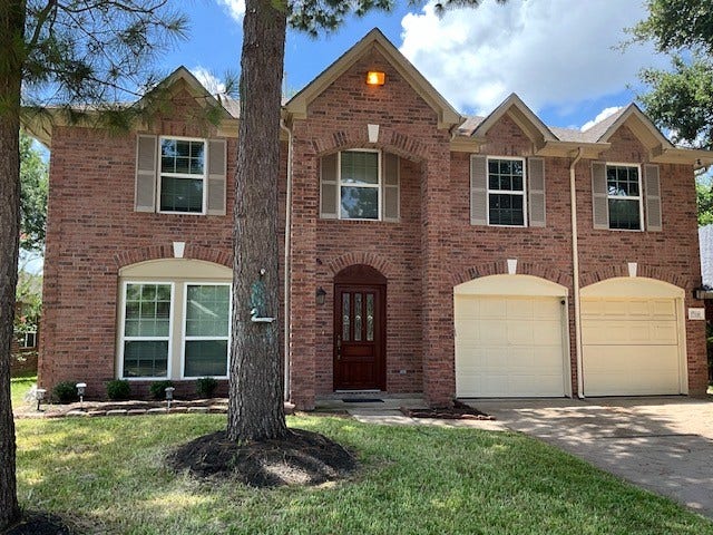 Property photo for 17110 Fairway Glen Court, Sugar Land, TX