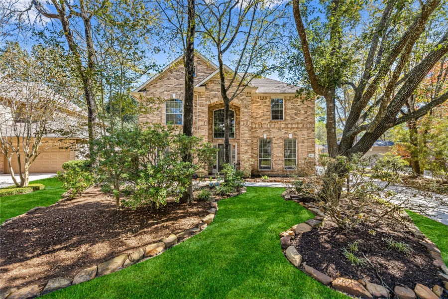 Property photo for 136 S Goldenvine Circle, The Woodlands, TX