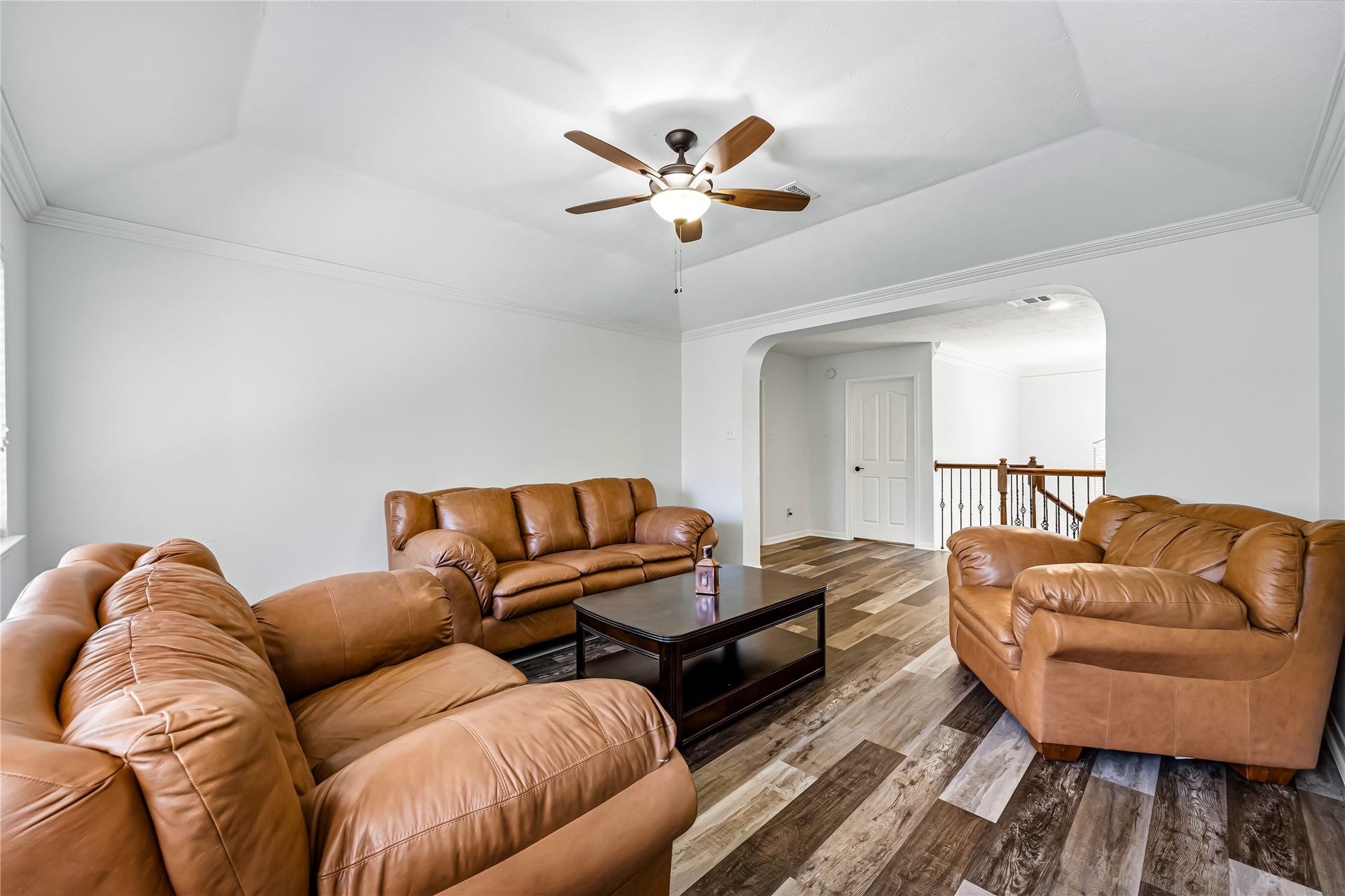 136 S Goldenvine Circle, The Woodlands, TX 77382