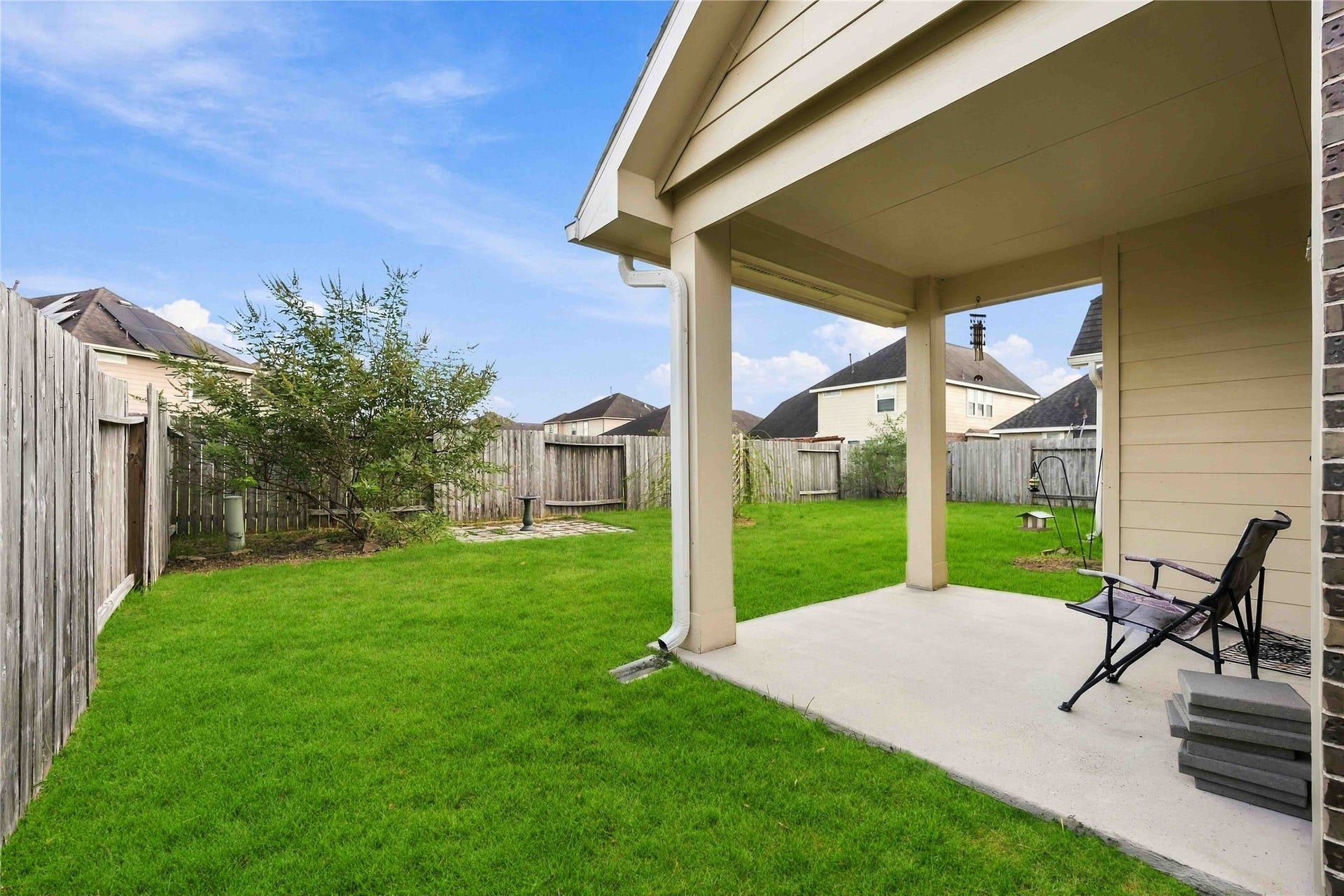 366 Lake Line Drive, Alvin, TX 77511