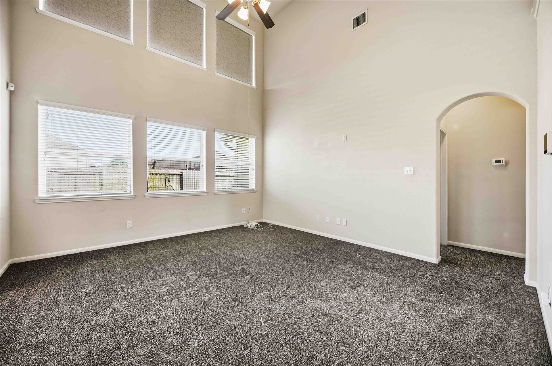 366 Lake Line Drive, Alvin, TX 77511