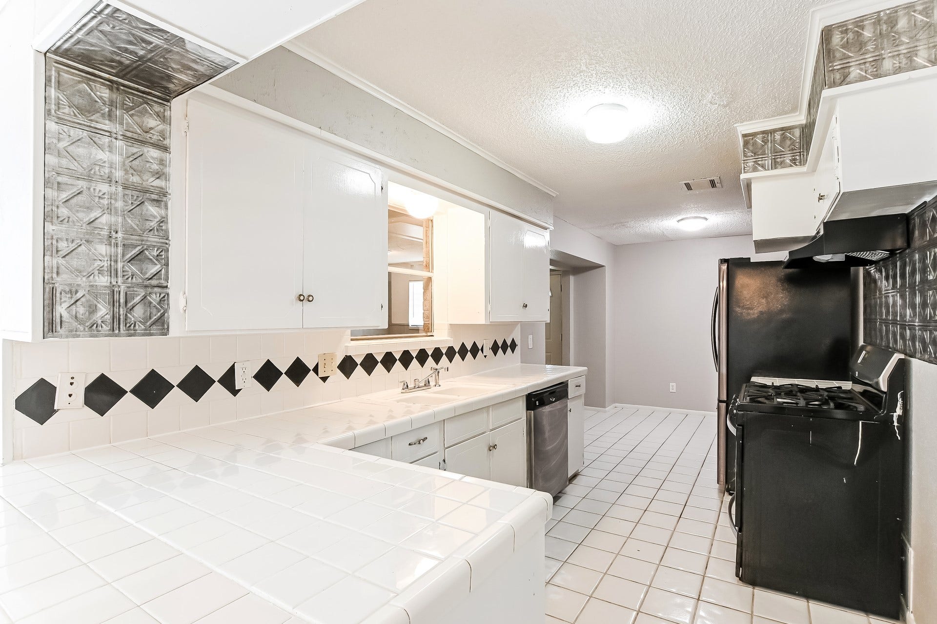 2811 26th Street, Dickinson, TX 77539 2811 26th Street, Dickinson, TX 77539