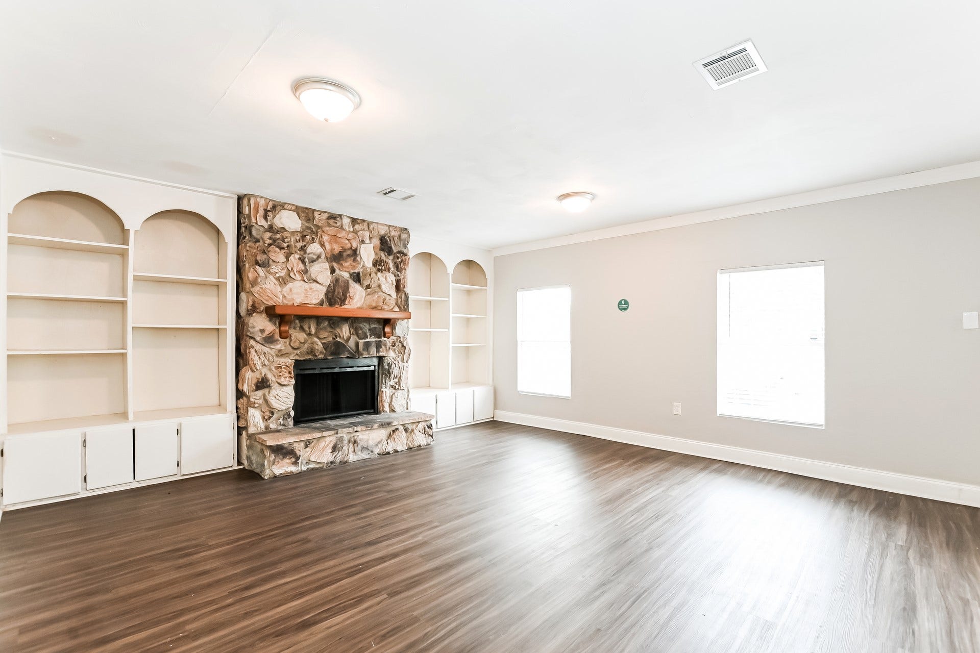 2811 26th Street, Dickinson, TX 77539 2811 26th Street, Dickinson, TX 77539