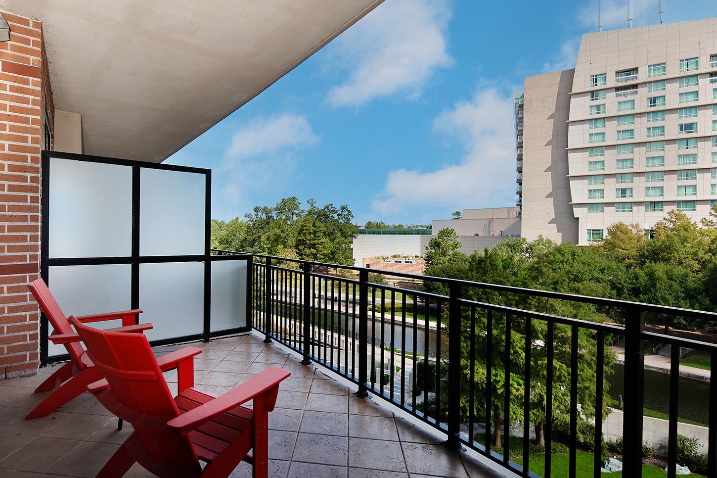 3 Waterway Court, #4E, The Woodlands, TX 77380 3 Waterway Court, #4E, The Woodlands, TX 77380