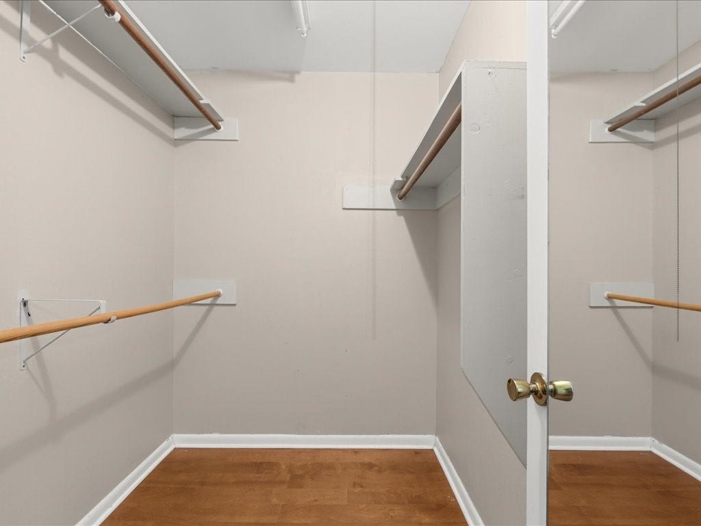 2713 34th Avenue N, Texas City, TX 77590 Master Closet