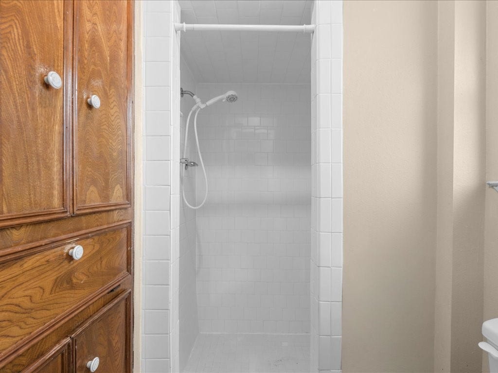 2713 34th Avenue N, Texas City, TX 77590 Master Shower with Good Cabinet Space