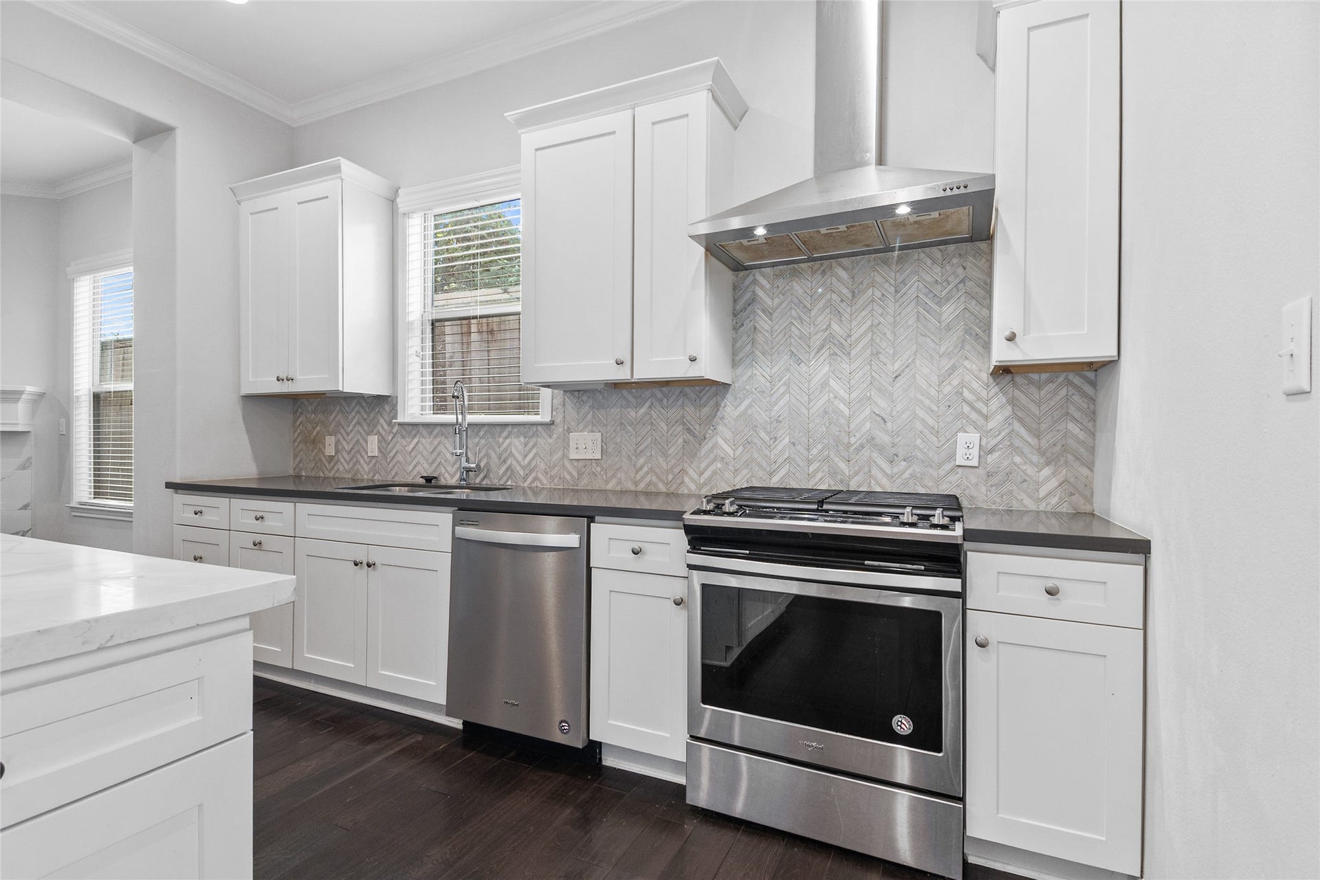 7705 Shannon Drive, Houston, TX 77055