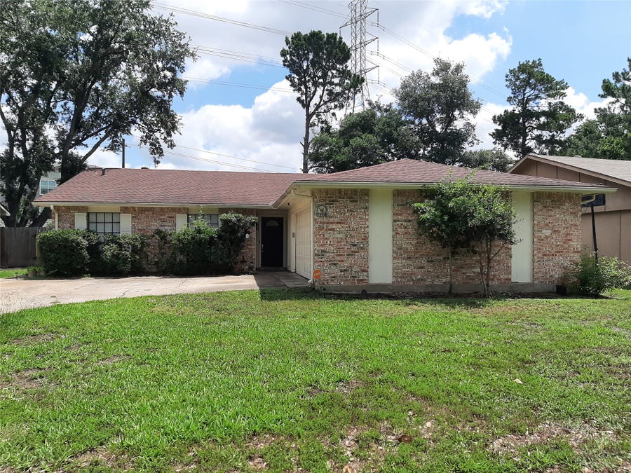 Property photo for 18214 Mantana Drive, Spring, TX