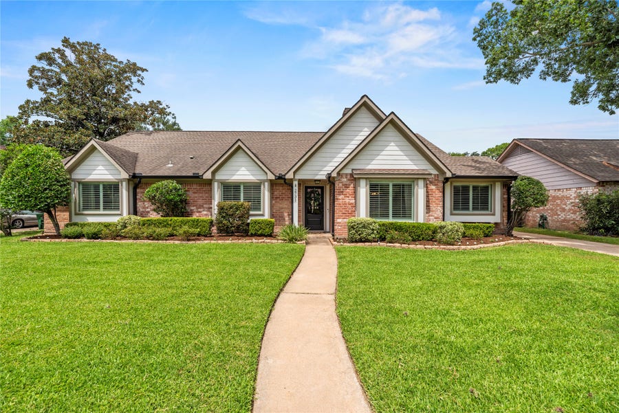 Property photo for 2731 Durban Drive, Houston, TX
