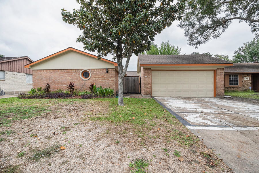 Property photo for 819 Seamaster Drive, Houston, TX