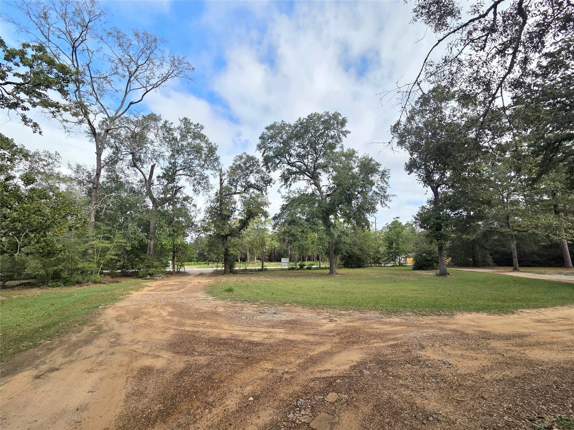 2940 Avenue M Extension, Conroe, TX 77301 2940 Avenue M Extension, Conroe, TX 77301