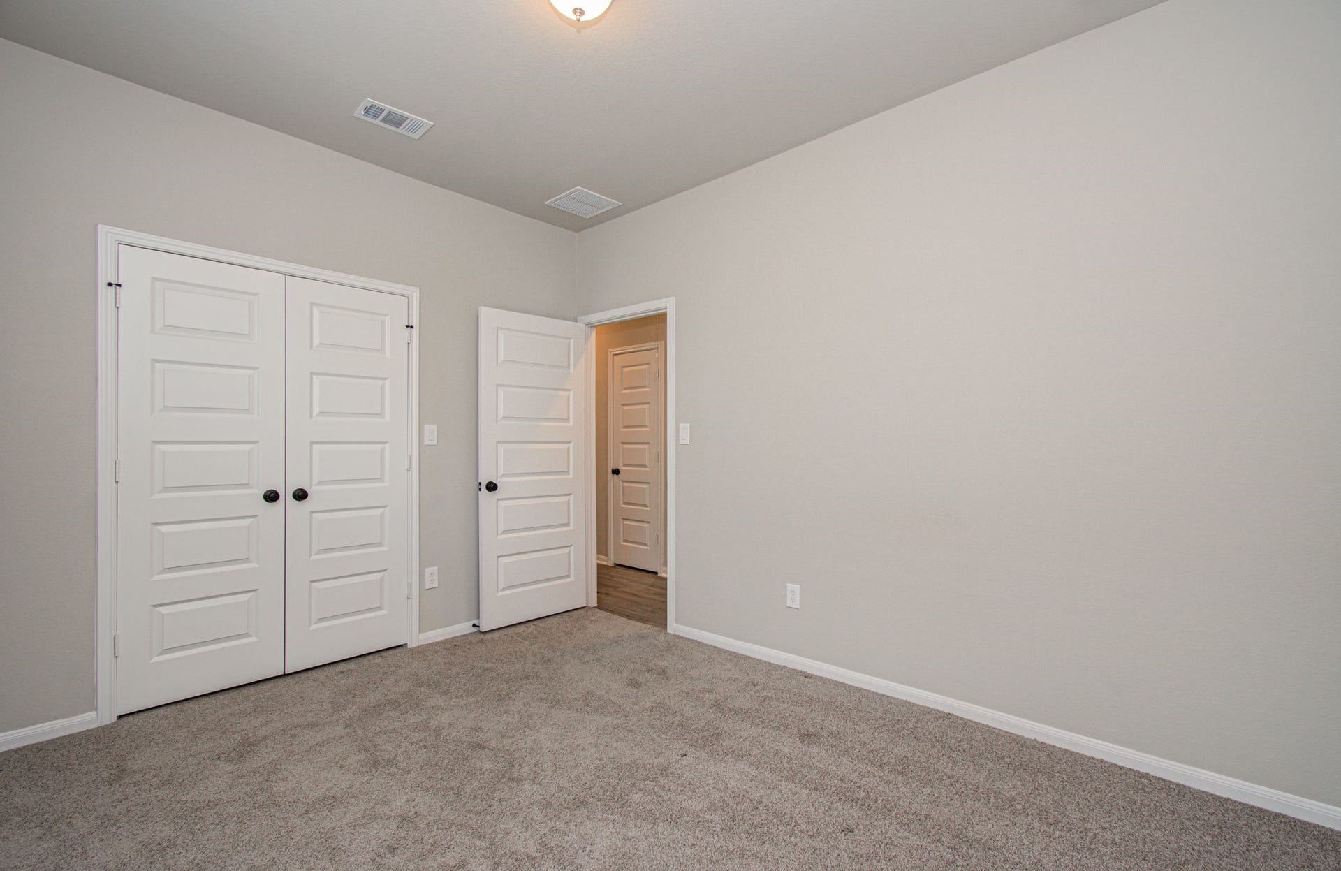 Another view of large bedroom 3