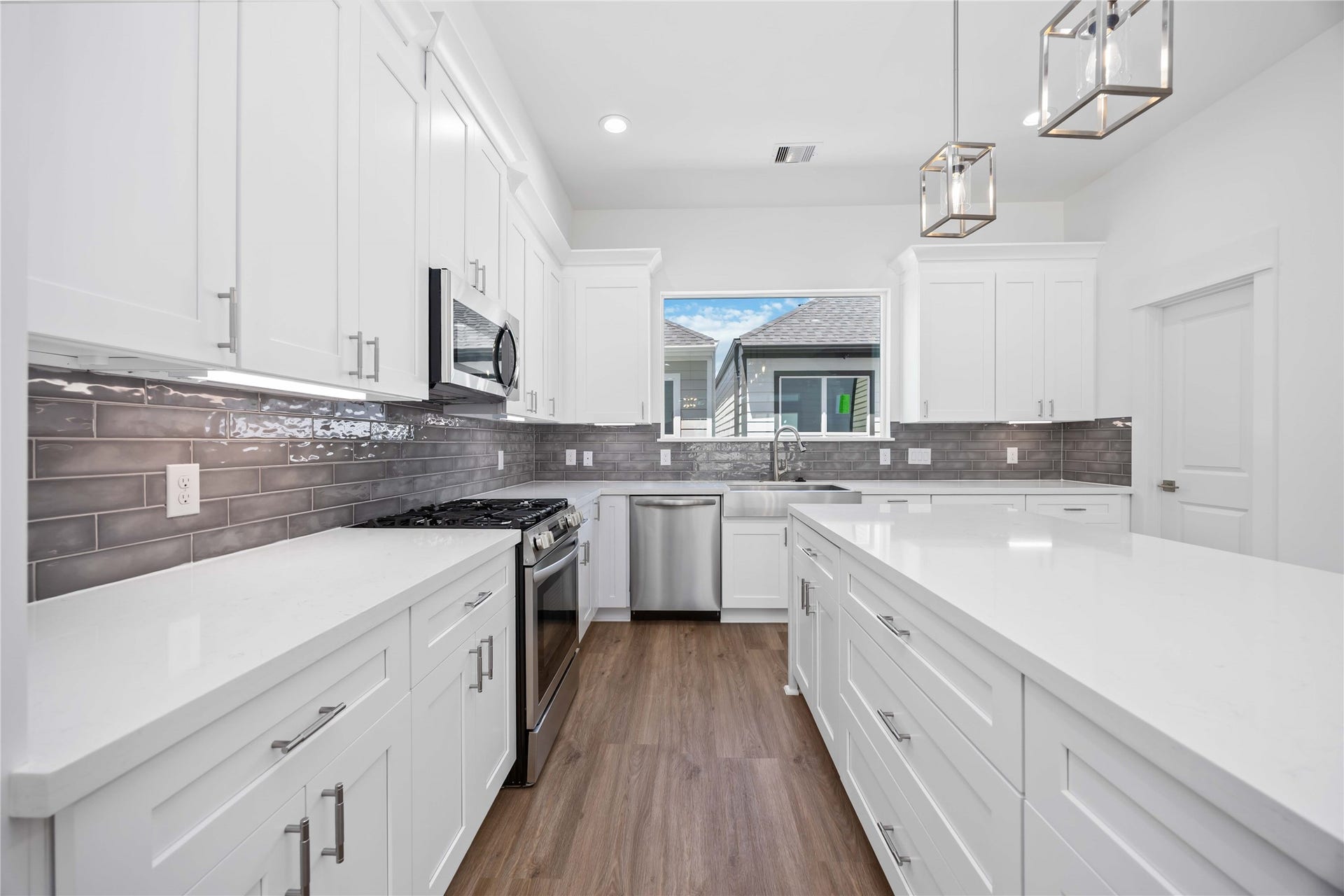 1947 Knoll Square Drive, Houston, TX 77080 1947 Knoll Square Drive, Houston, TX 77080