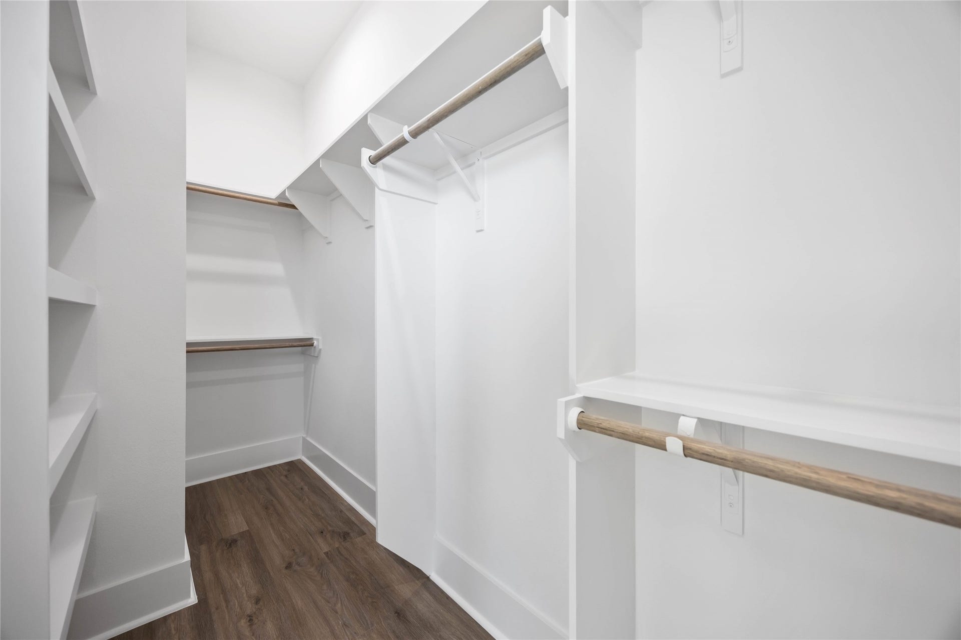 1947 Knoll Square Drive, Houston, TX 77080 1947 Knoll Square Drive, Houston, TX 77080