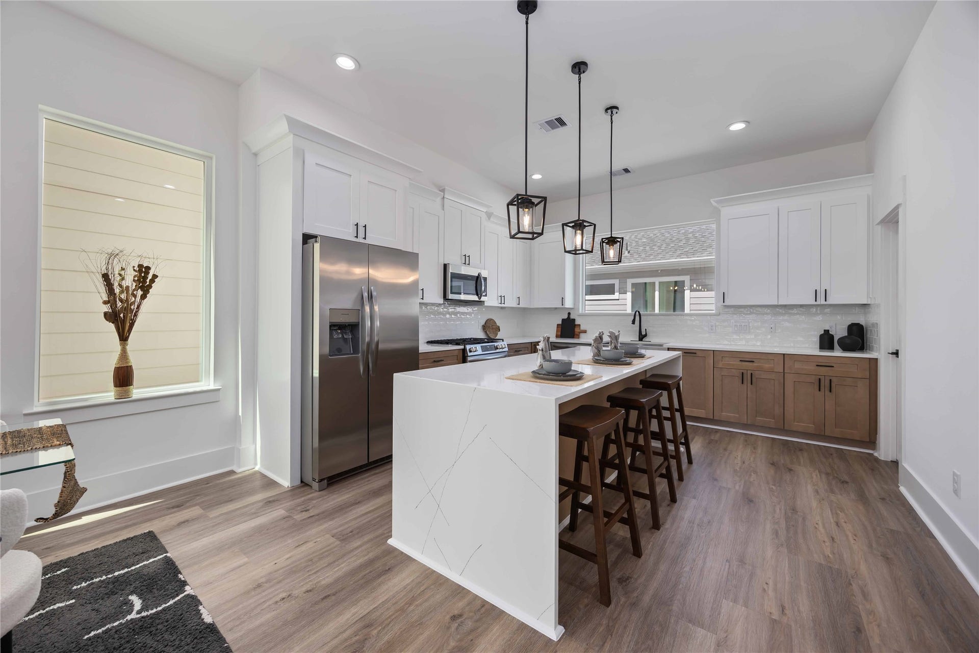1947 Knoll Square Drive, Houston, TX 77080 1947 Knoll Square Drive, Houston, TX 77080