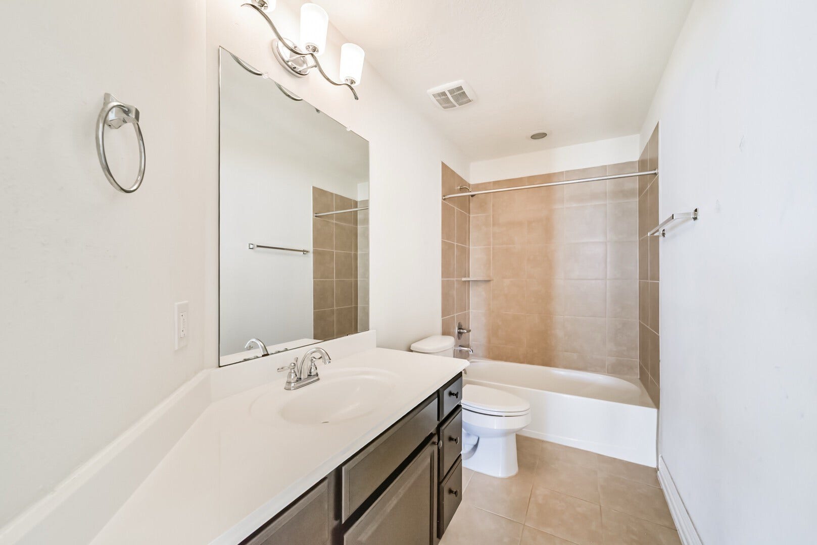 9939 Clear Diamond Drive, Rosharon, TX 77583 9939 Clear Diamond Drive, Rosharon, TX 77583