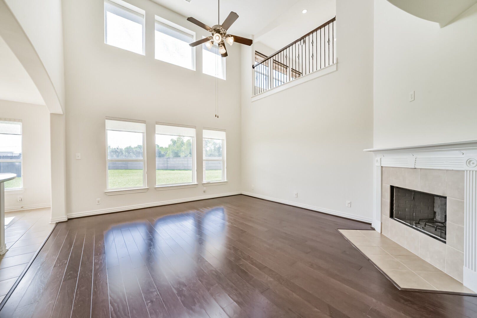 9939 Clear Diamond Drive, Rosharon, TX 77583 9939 Clear Diamond Drive, Rosharon, TX 77583