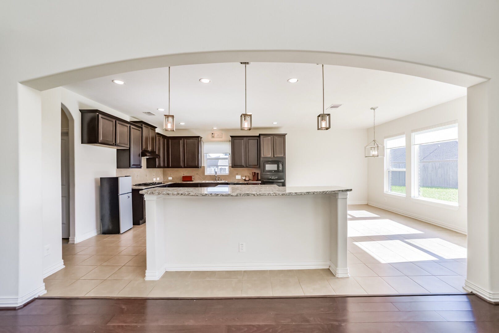 9939 Clear Diamond Drive, Rosharon, TX 77583 9939 Clear Diamond Drive, Rosharon, TX 77583