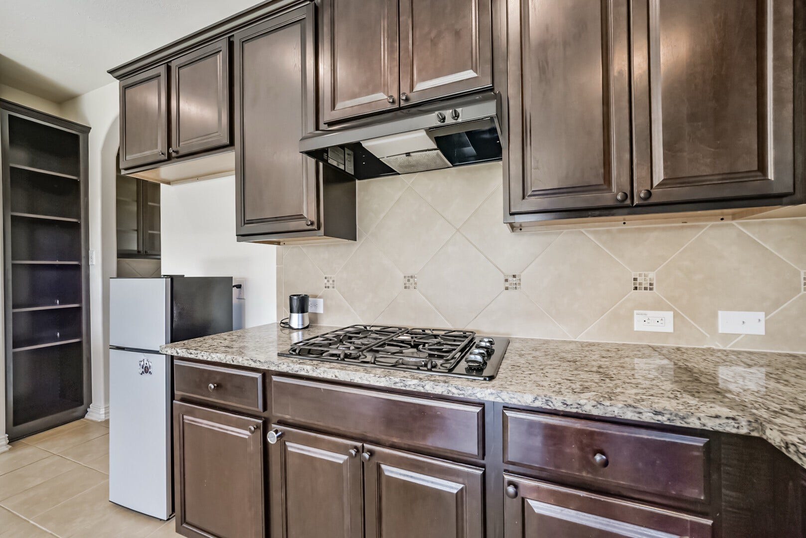 9939 Clear Diamond Drive, Rosharon, TX 77583 9939 Clear Diamond Drive, Rosharon, TX 77583