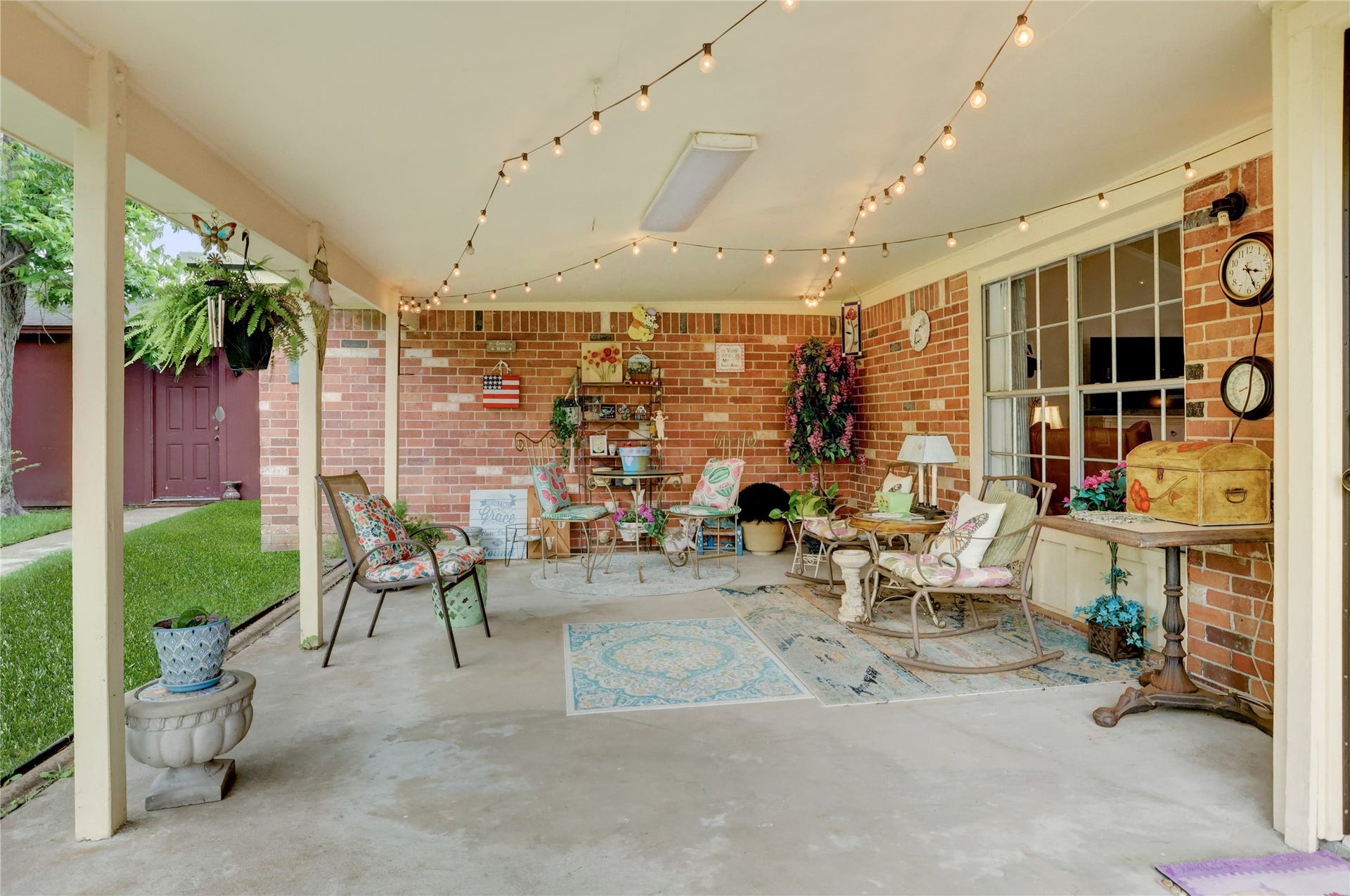 8026 Leigh Road, Hitchcock, TX 77563 8026 Leigh Road, Hitchcock, TX 77563