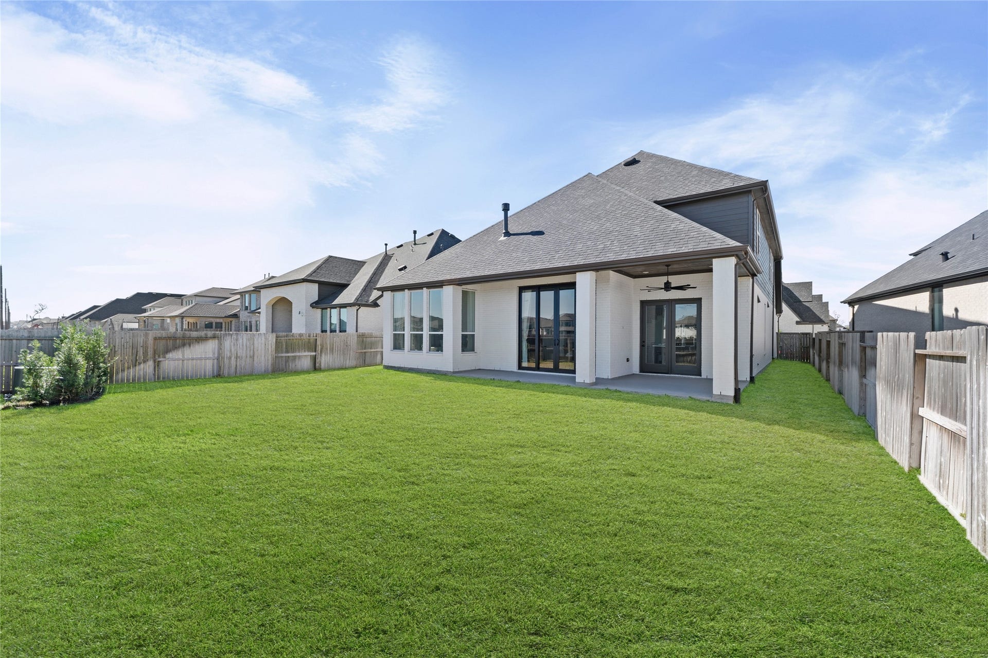1934 Pleasant Grove Drive, Missouri City, TX 77459 The backyard is a true gem, boasting lush green grass and a massive, peaceful layout for all your outdoor activities!