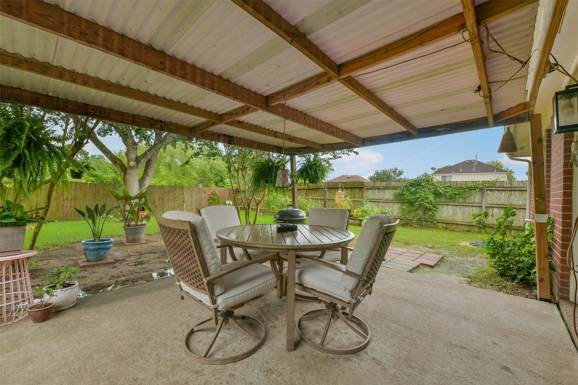 203 Green Isle Avenue, Dickinson, TX 77539 203 Green Isle Avenue, Dickinson, TX 77539