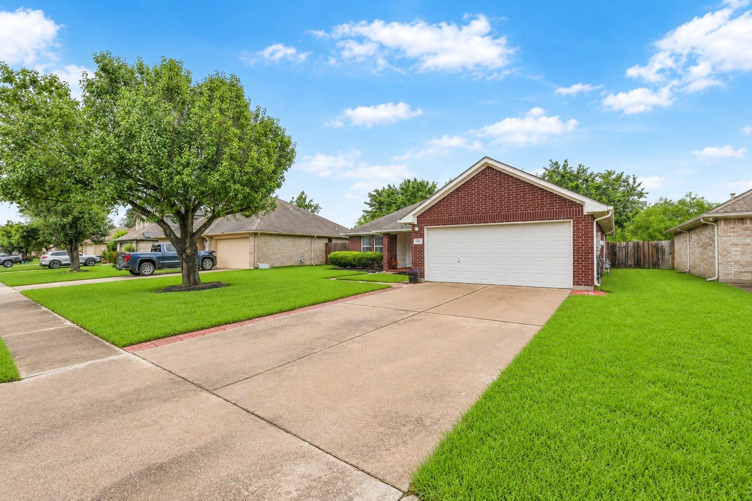 203 Green Isle Avenue, Dickinson, TX 77539 203 Green Isle Avenue, Dickinson, TX 77539