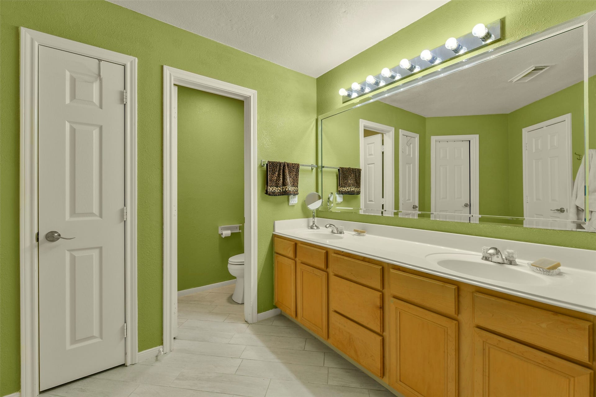 203 Green Isle Avenue, Dickinson, TX 77539 203 Green Isle Avenue, Dickinson, TX 77539