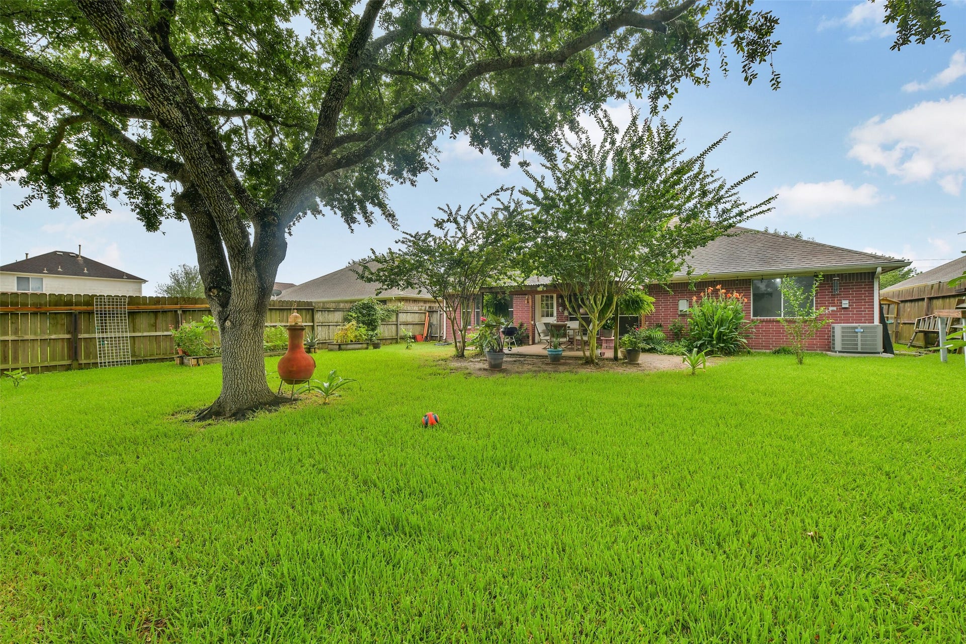 203 Green Isle Avenue, Dickinson, TX 77539 203 Green Isle Avenue, Dickinson, TX 77539