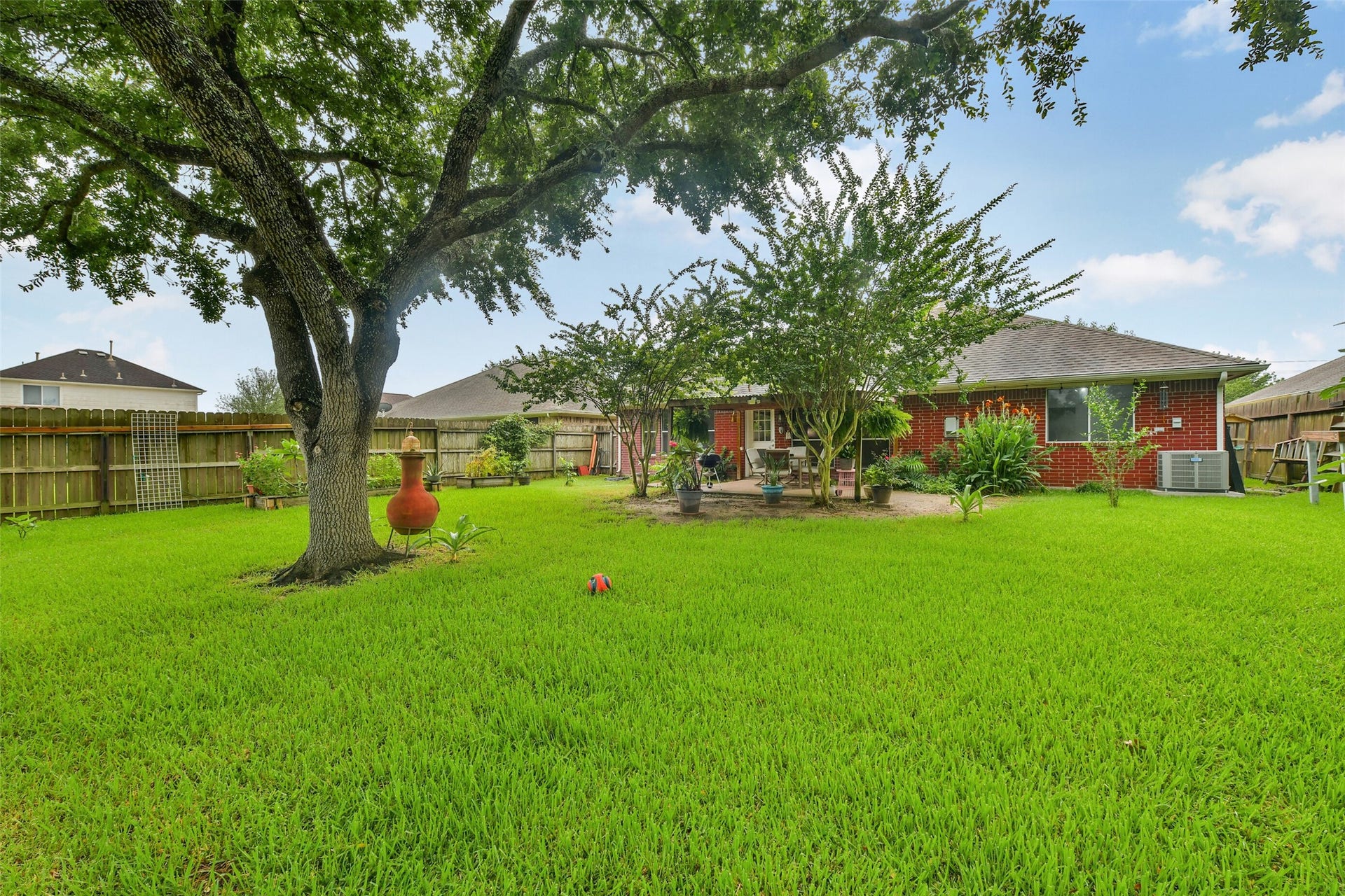 203 Green Isle Avenue, Dickinson, TX 77539 203 Green Isle Avenue, Dickinson, TX 77539