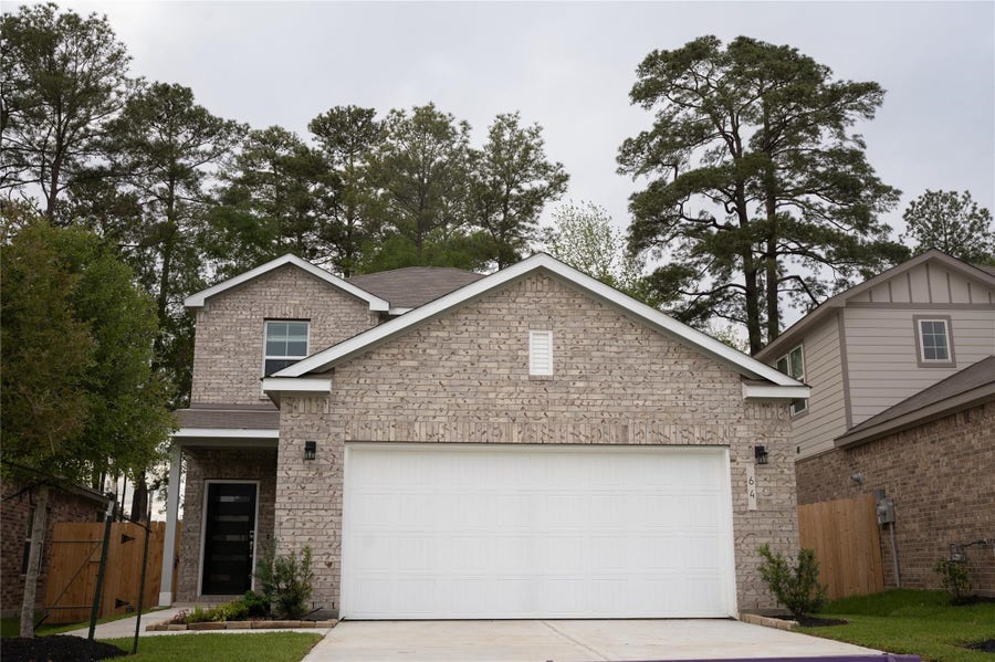 Property photo for 64 Valiant Ridge Trail, Magnolia, TX