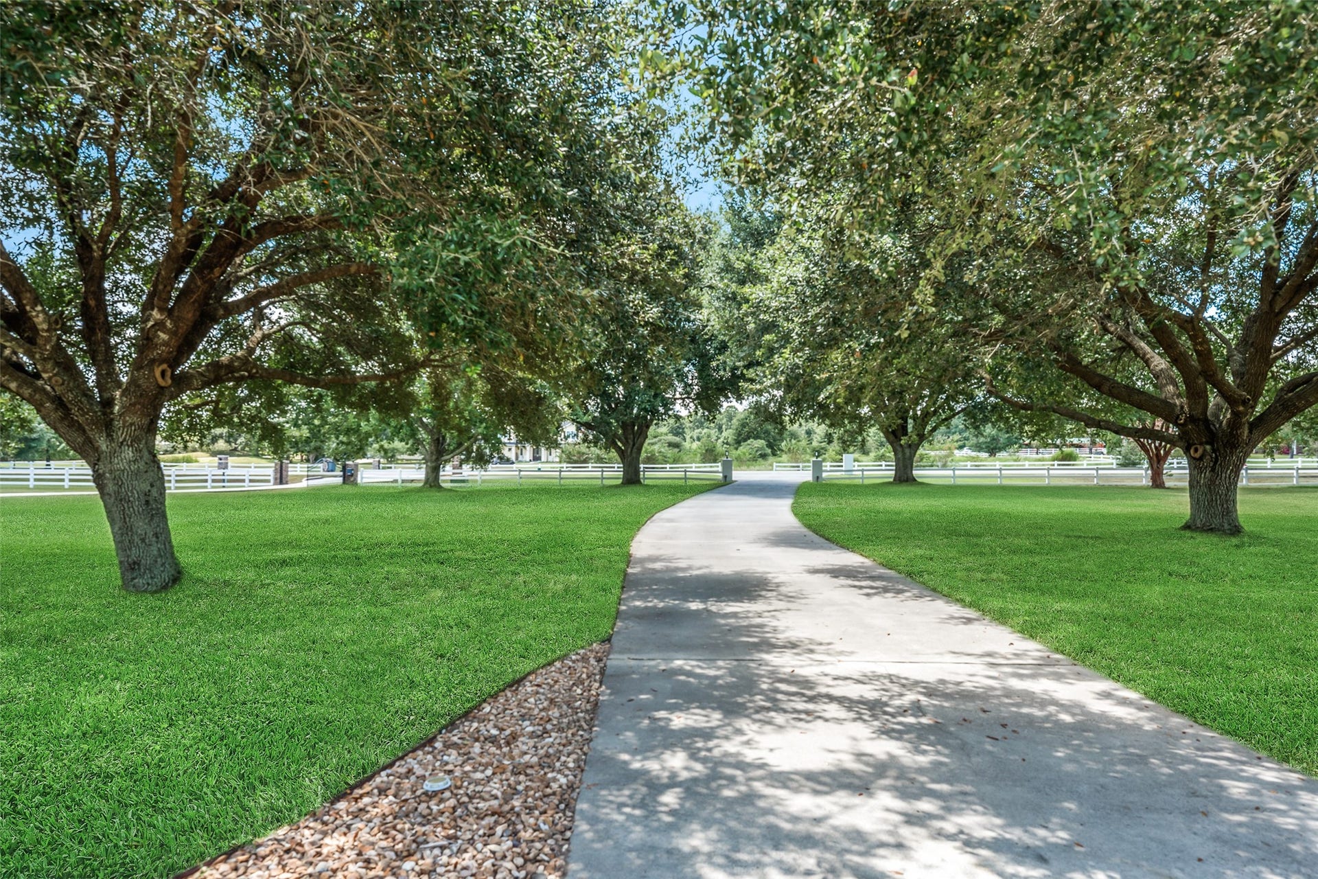 8775 Grand Lake Estates Drive, #77316, Montgomery, TX 77316 Welcome to your peaceful entrance.