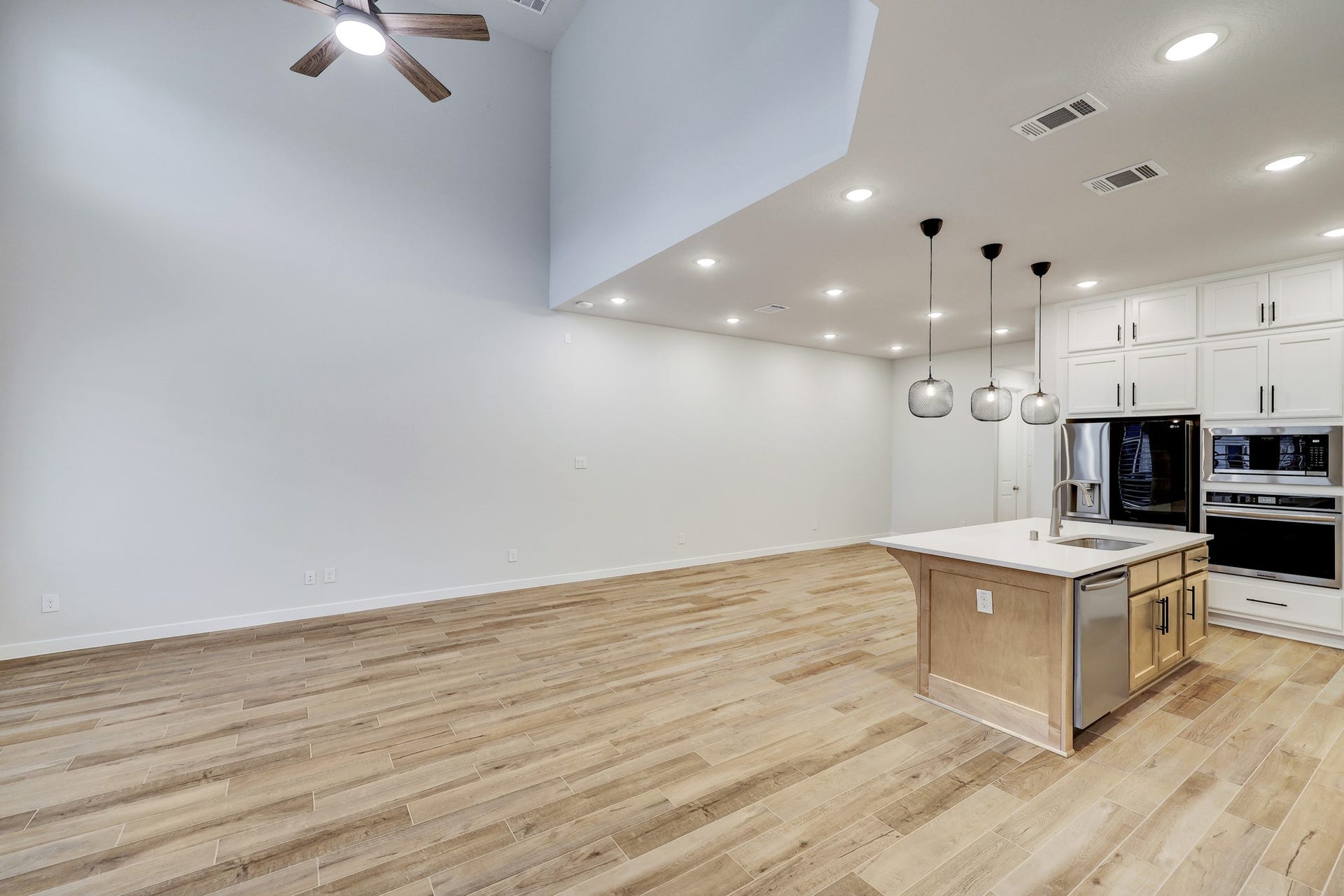 16650 Texas Hill Country Road, Cypress, TX 77433